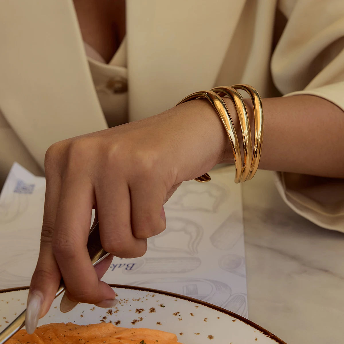 Uworld Minimalist Smooth Hollow Three layer Bracelet 18K Gold Color Plated Stainless Steel Linear Bracelet Women's Jewelry