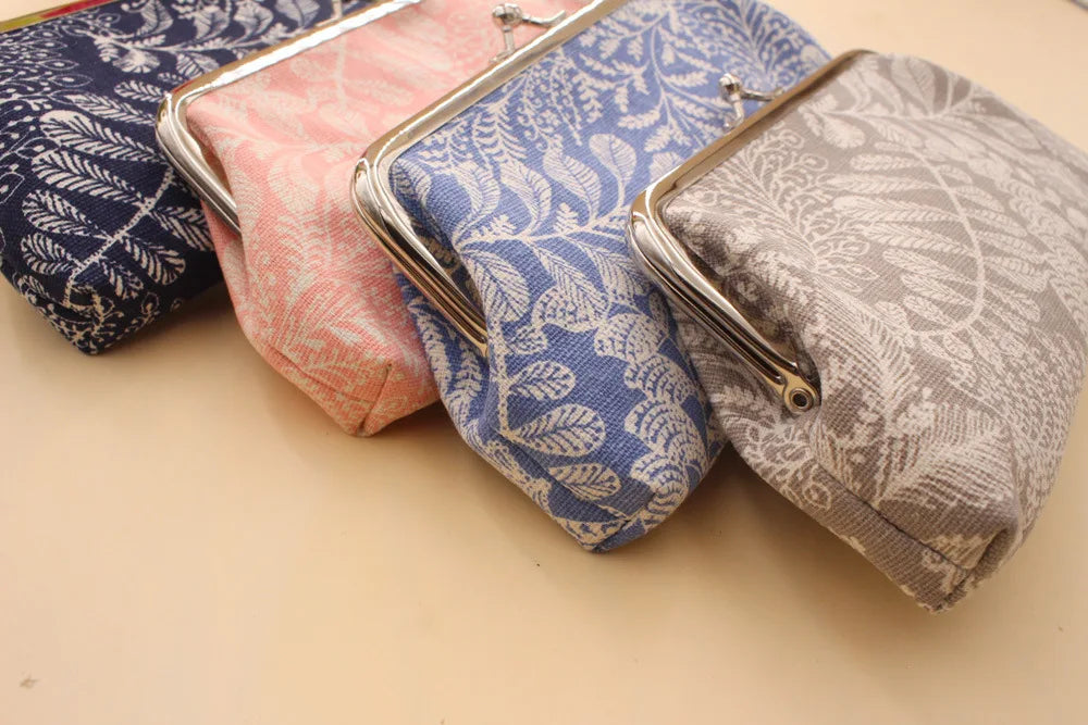 Long Coin Purse Wallet Women Vintage Leaf Print Wallet Card Holders Hasp Creative Clutch Bag Female Lipstick Storage Bag